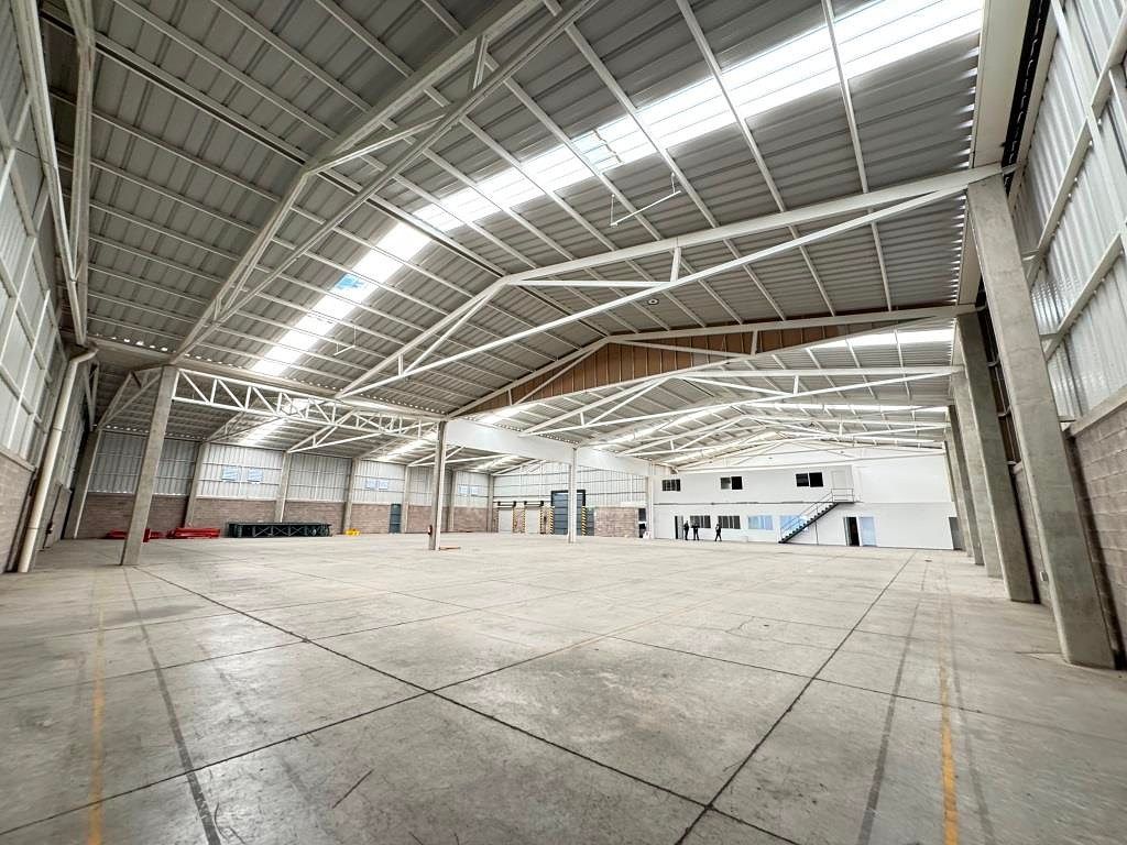 Nave industrial Zona norte 2,085m2 Santa Fe Park