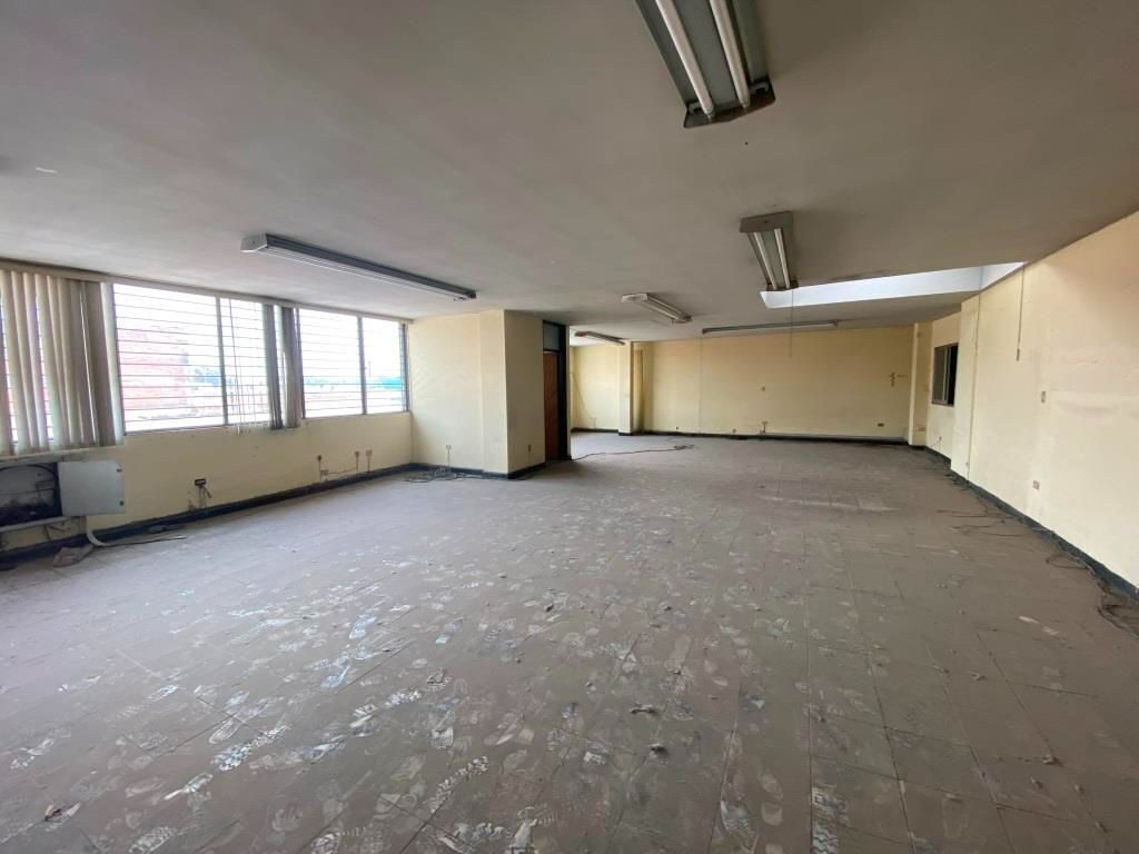 EDIFICIO COMERCIAL ZONA CENTRO (SOBRE JOSE MA CHAVEZ)