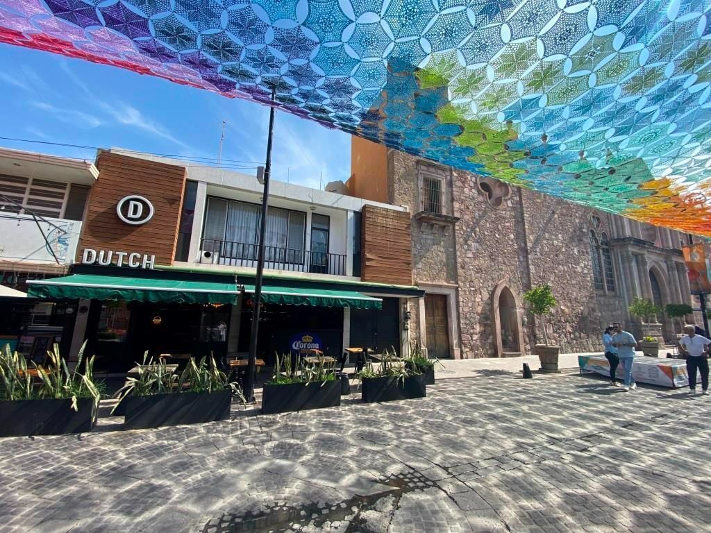 Propiedad comercial zona centro de Ags (Casa, local y bodega) V. Carranza
