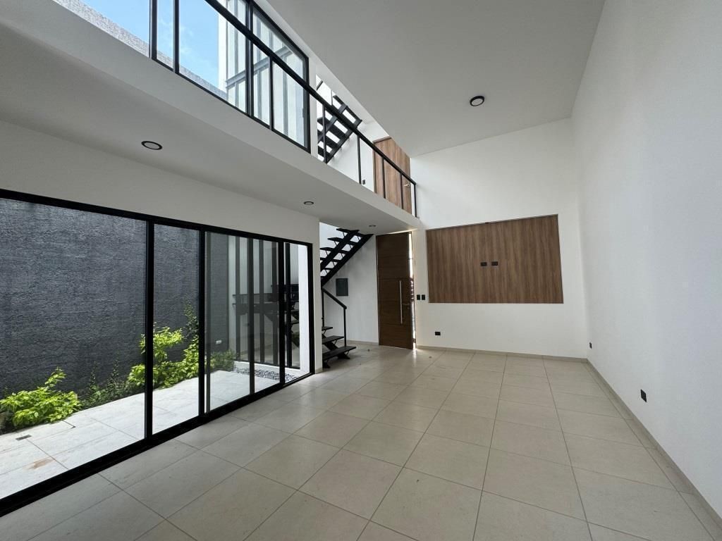 Casa Nueva en Fracc. Santa Barbara