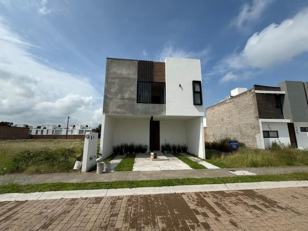 Casa Nueva en Fracc. Santa Barbara