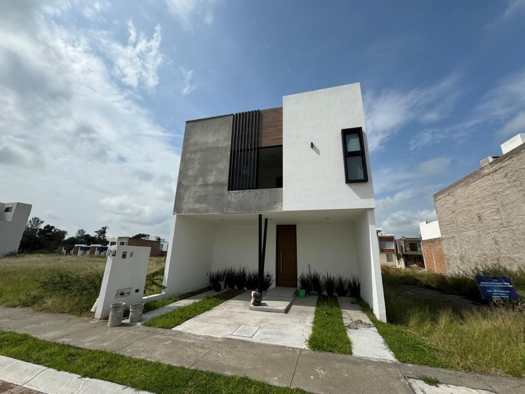 Casa Nueva en Fracc. Santa Barbara