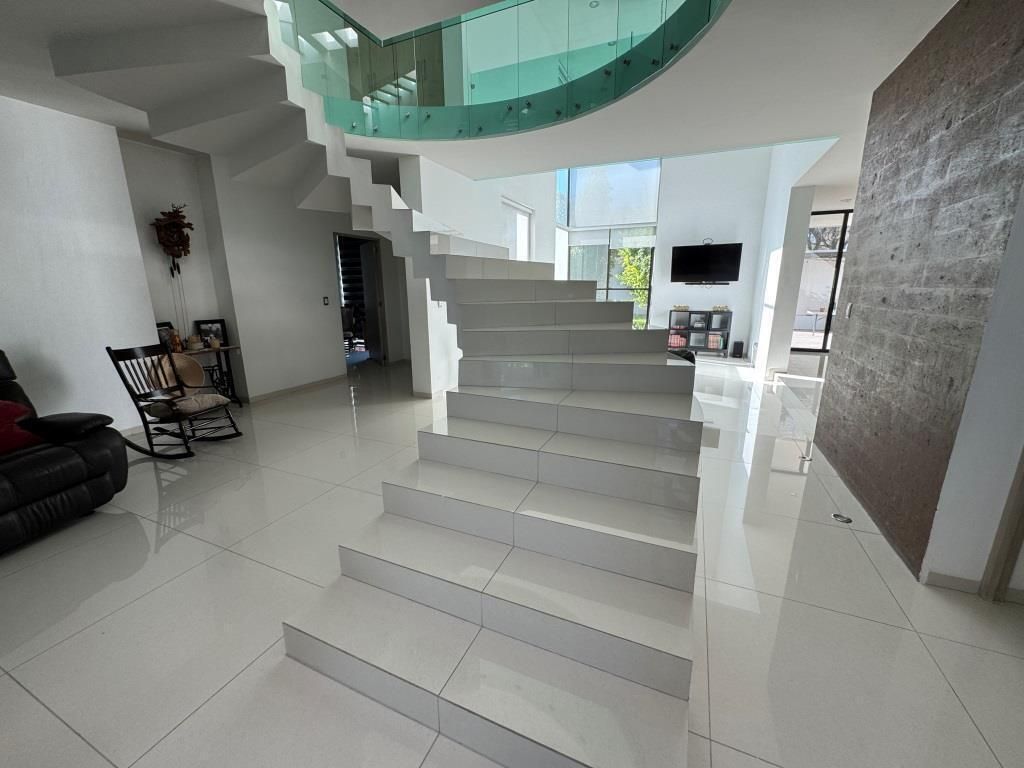 CASA EN VENTA EN FRACC. SAN NICOLAS DE LA CANTERA