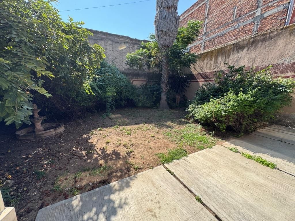 CASA EN VENTA ZONA CENTRO