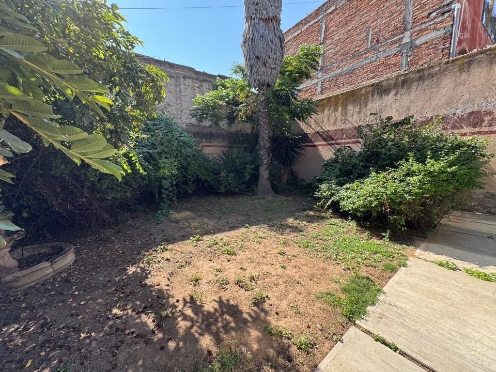 CASA EN VENTA ZONA CENTRO