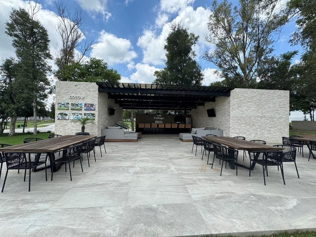 Terreno en esquina, Residencial zona Poniente Carmel