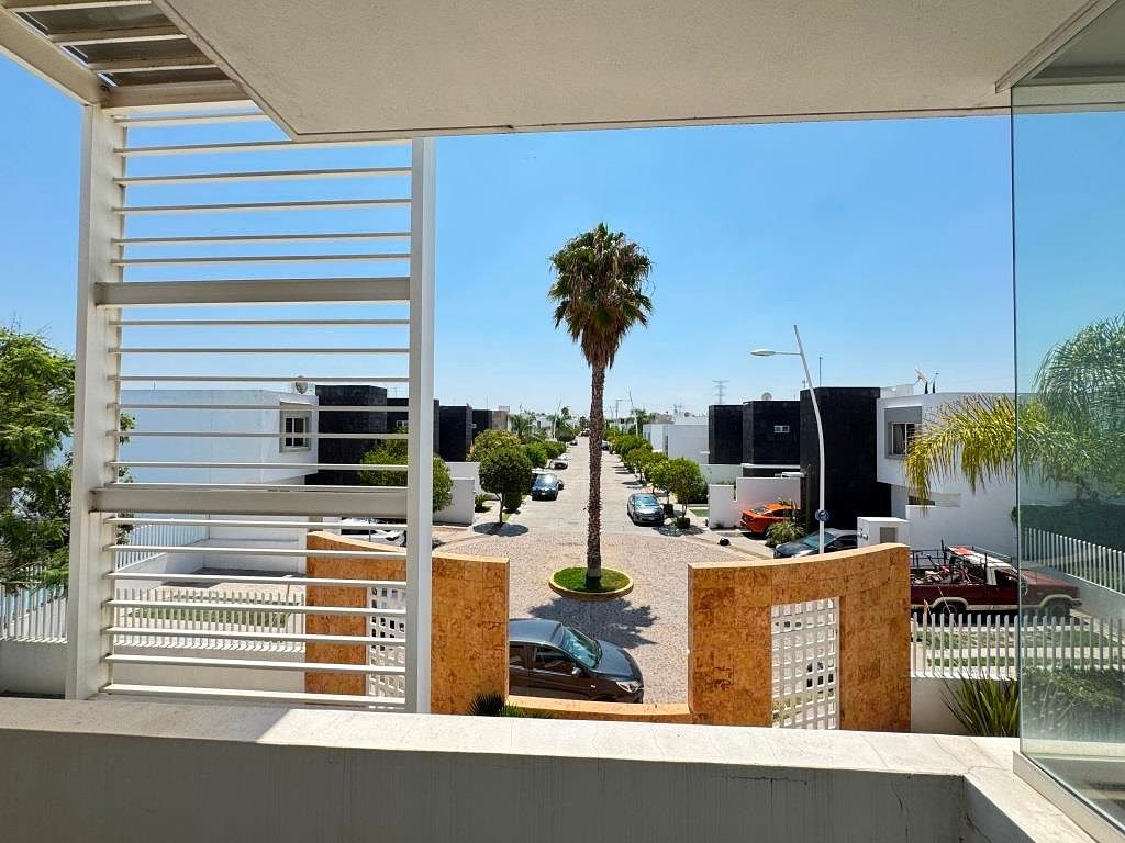 CASA EN VENTA FRACCIONAMIENTO PUNTA NORTE