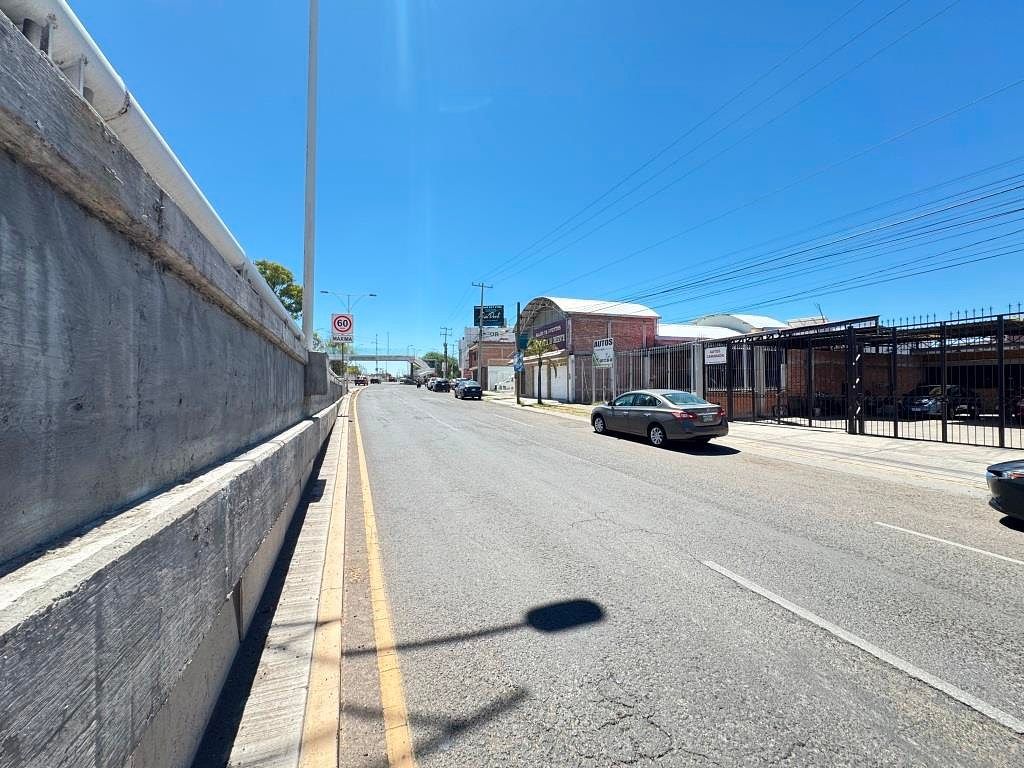 BODEGA EN RENTA EN LOMAS DE SANTA ANITA