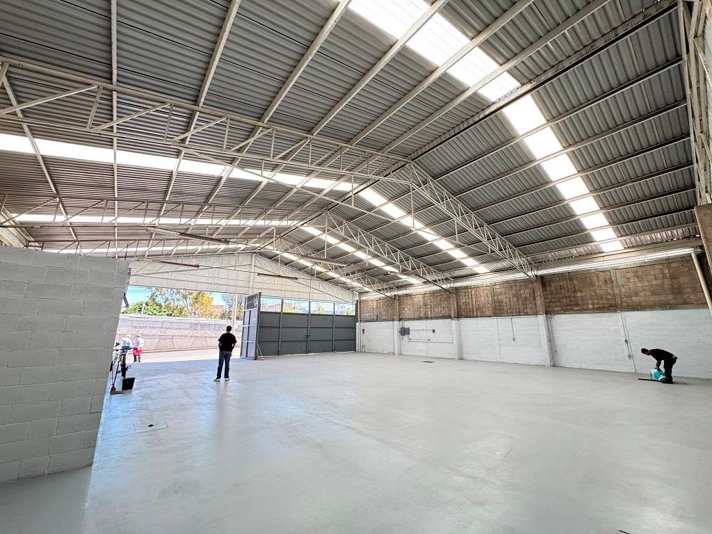 BODEGA EN RENTA EN LOMAS DE SANTA ANITA