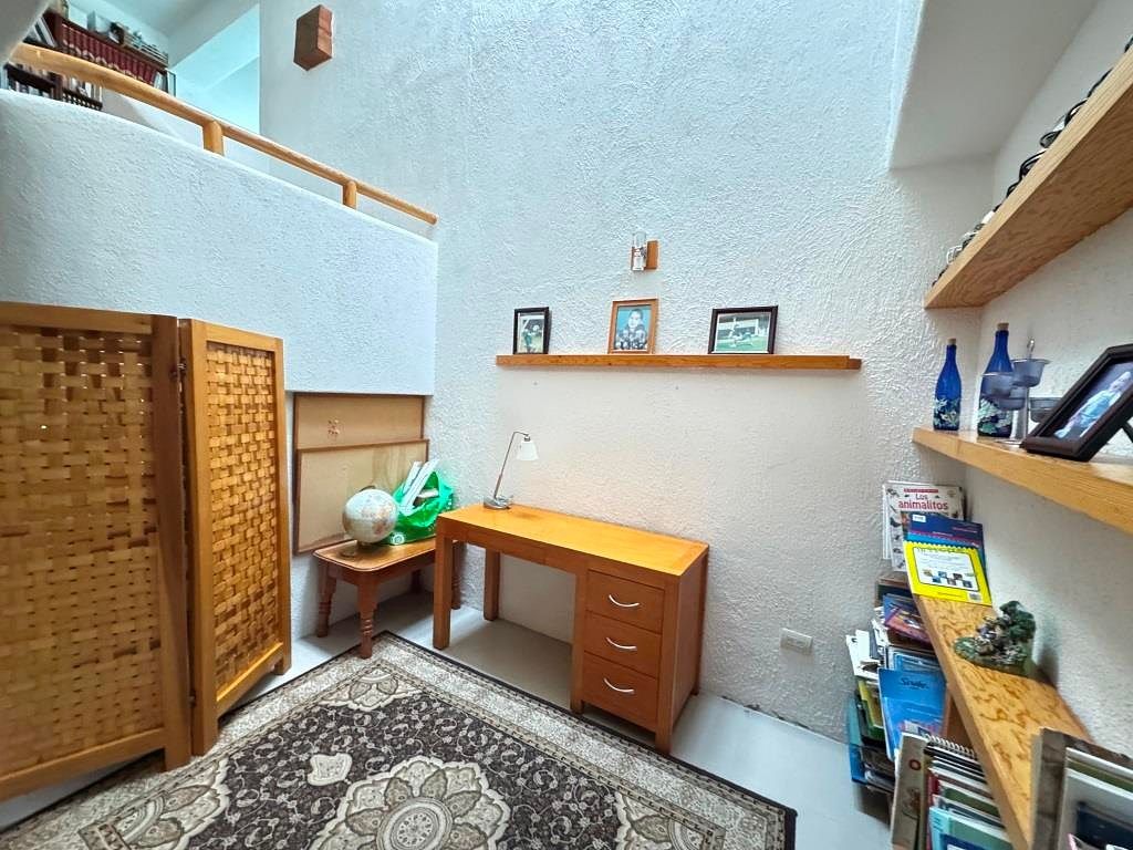 CASA EN VENTA FRACCIONAMIENTO VALLE REAL