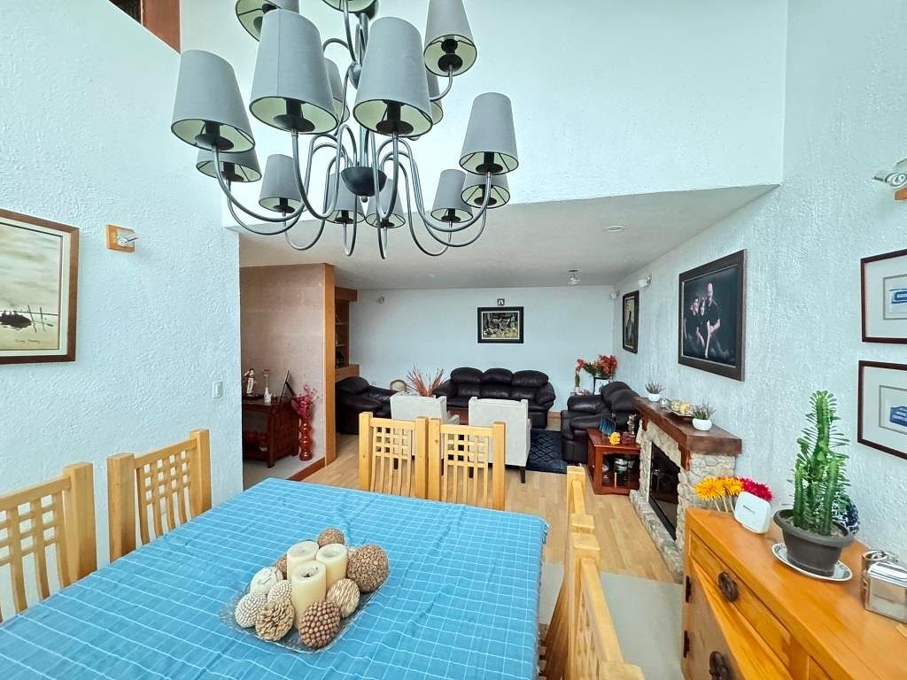 CASA EN VENTA FRACCIONAMIENTO VALLE REAL