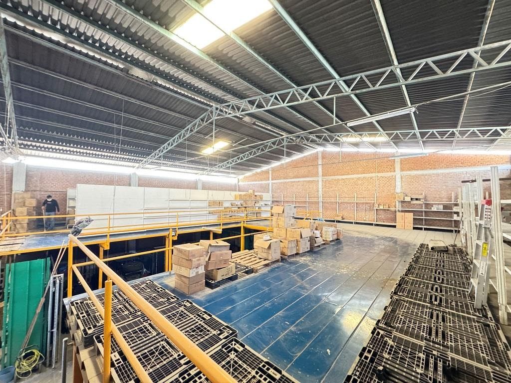 Bodega, ideal para almacén.