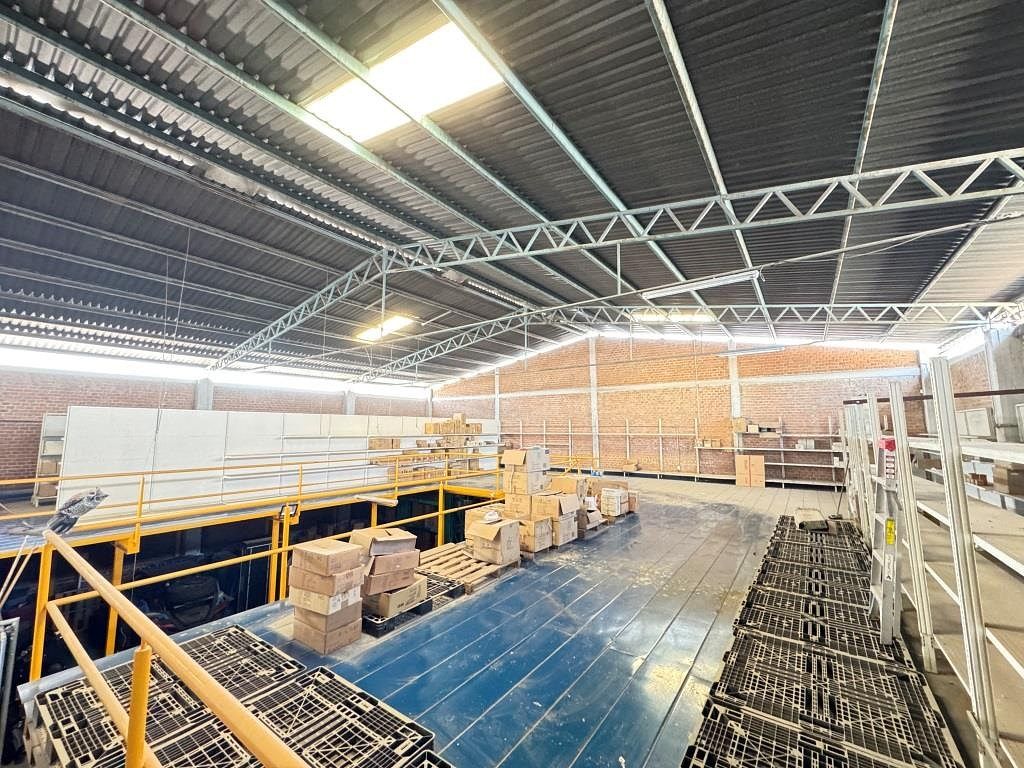 Bodega, ideal para almacén.