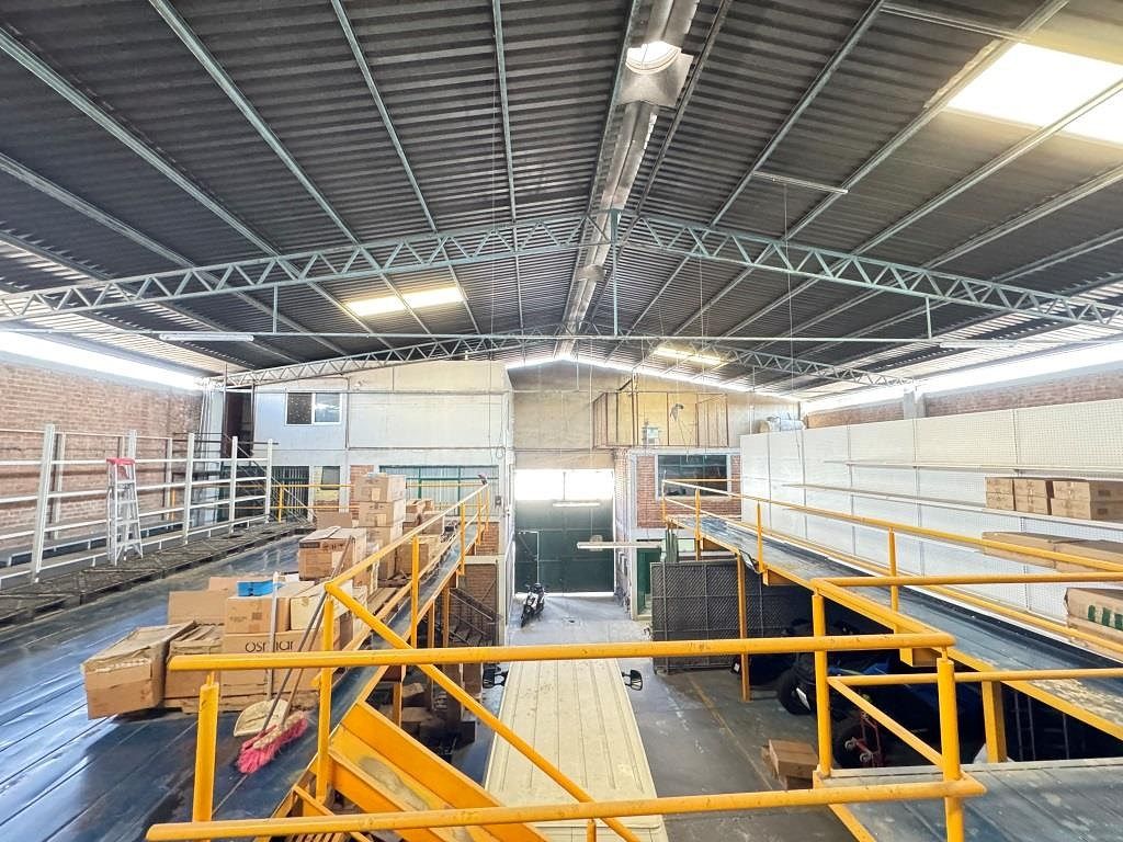 Bodega, ideal para almacén.