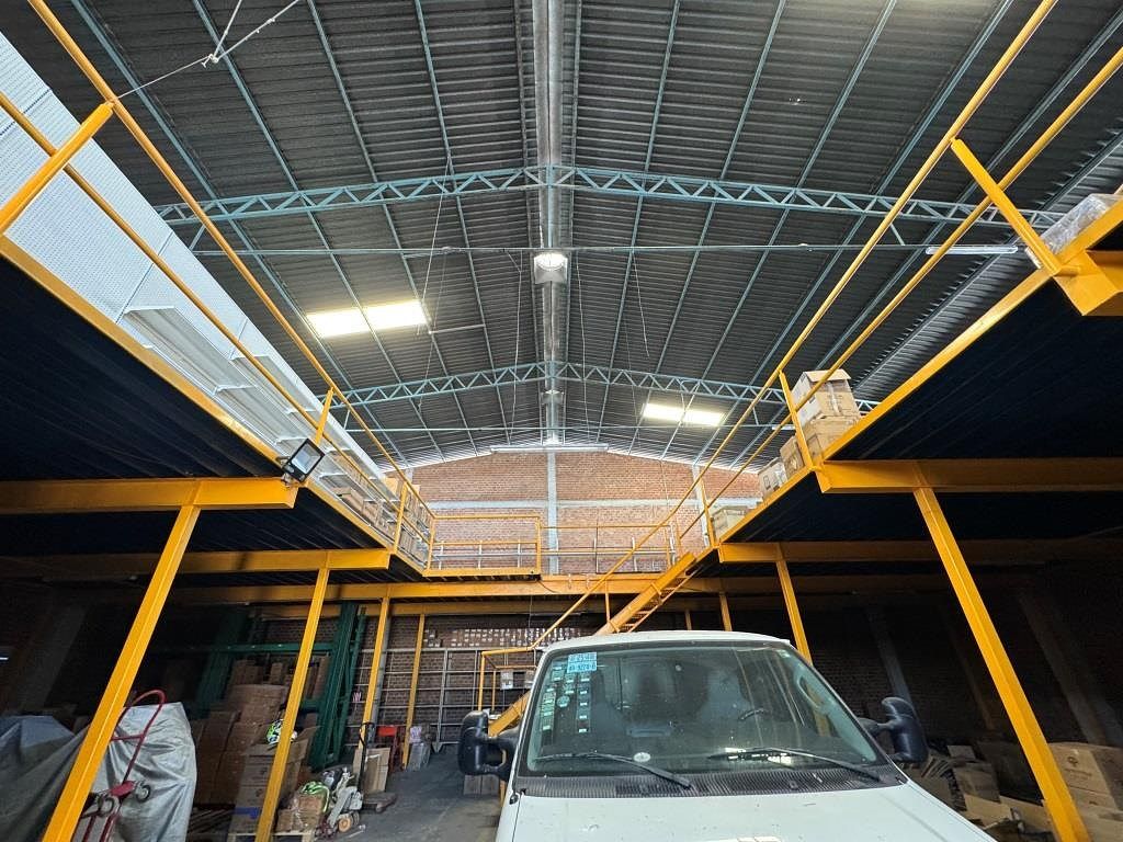Bodega, ideal para almacén.