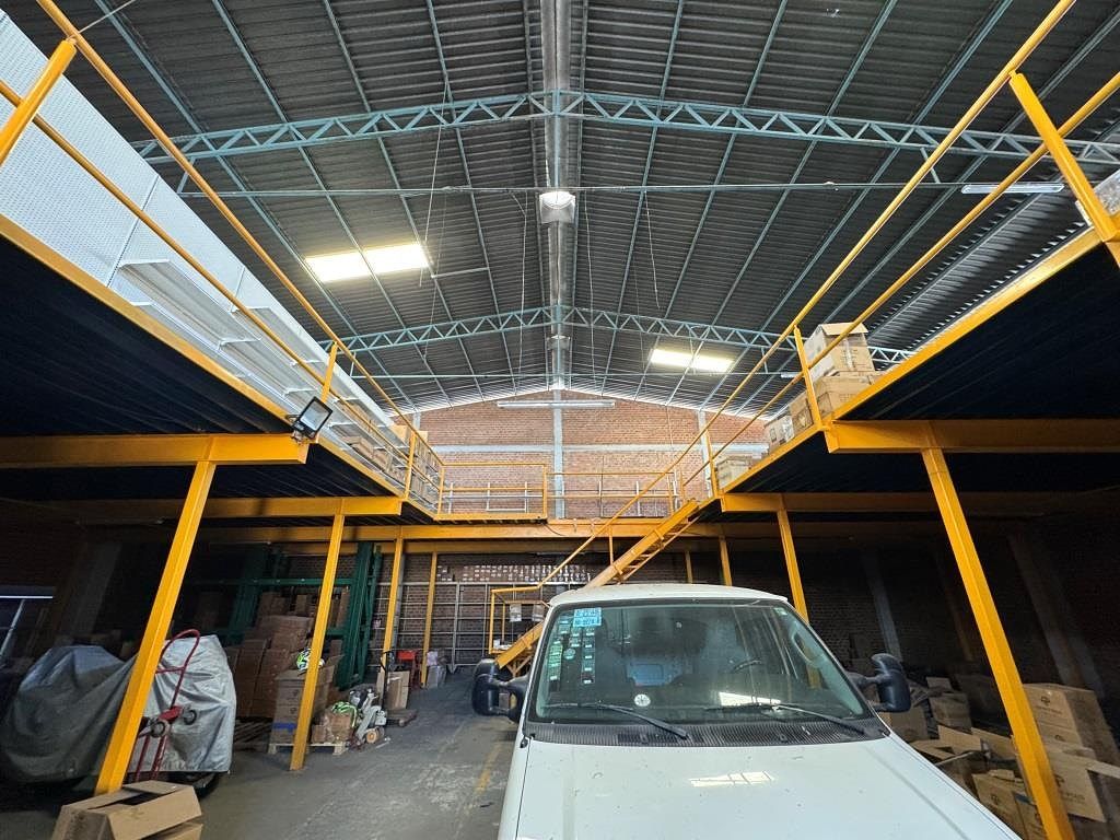 Bodega, ideal para almacén.