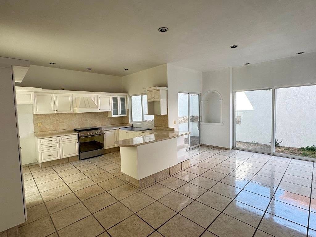 Casa en venta dentro de exclusivo fraccionamiento PULGAS PANDAS NORTE