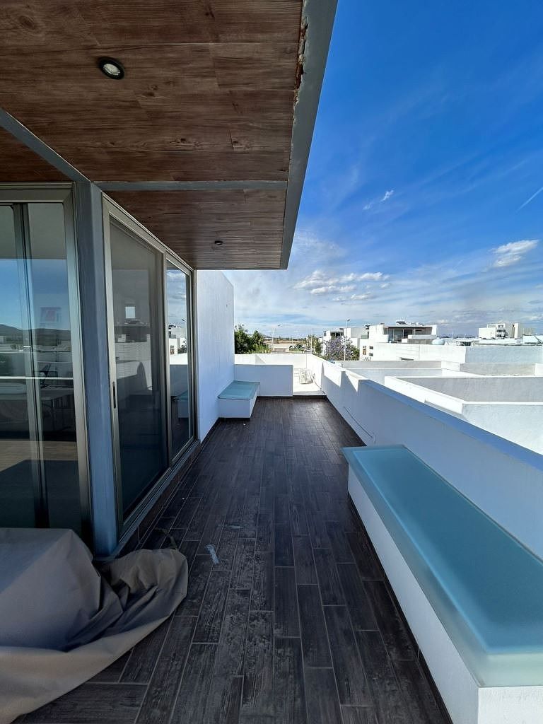 CASA EN RENTA FRACC. PUNTA DORADA