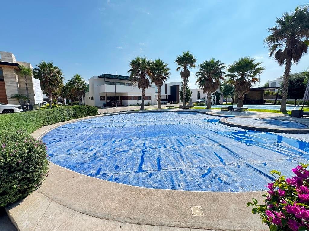 CASA EN RENTA FRACC. PUNTA DORADA