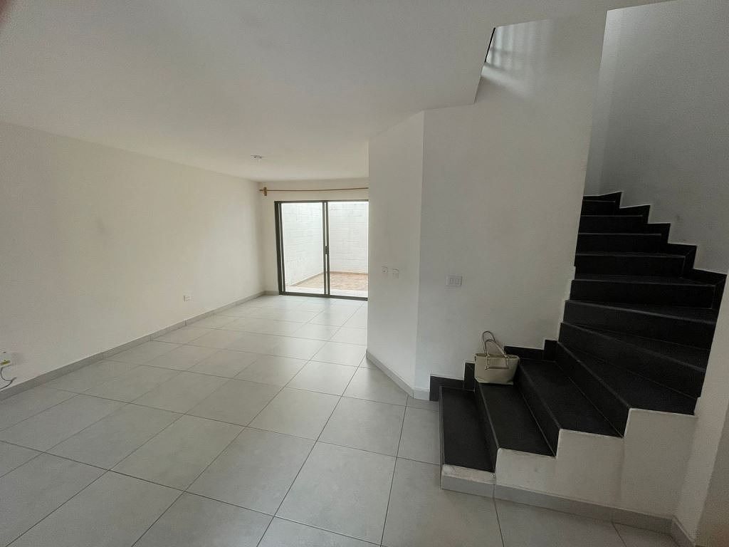 CASA EN RENTA FRACC. NUEVA CASTILLA