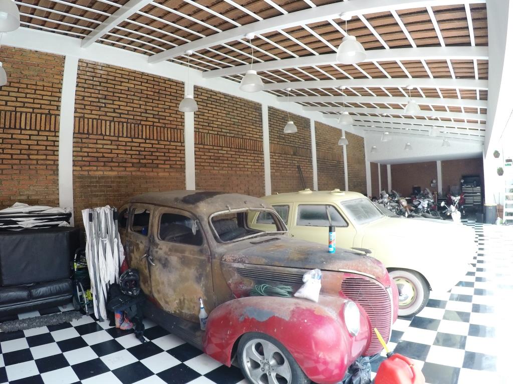Casa residencial, dentro de exclusiva zona (Fracc. Campestre)