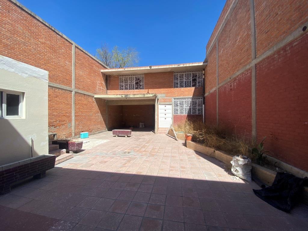 Finca comercial en el corazón del centro histórico. (Venustiano Carranza)
