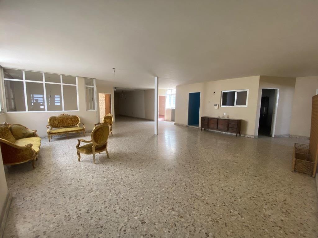 Finca comercial en el corazón del centro histórico. (Venustiano Carranza)