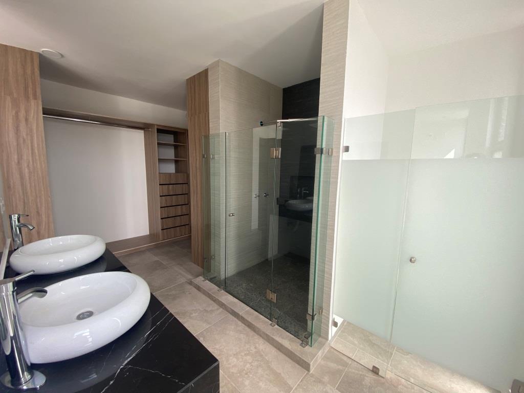 Casa nueva dentro de novedoso Fracc Residencial