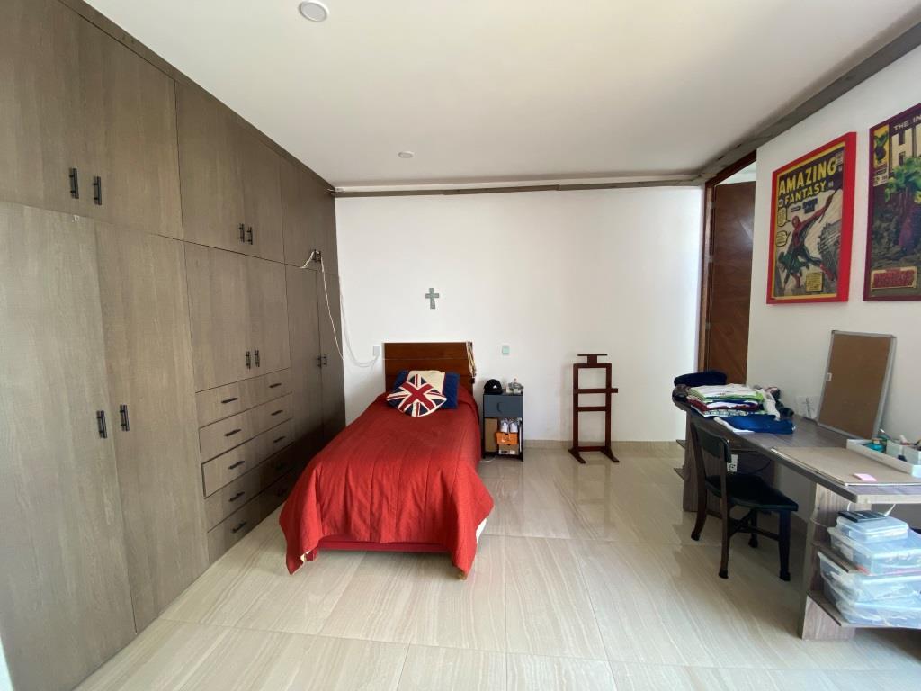 Innovadora casa en zona poniente de Ags