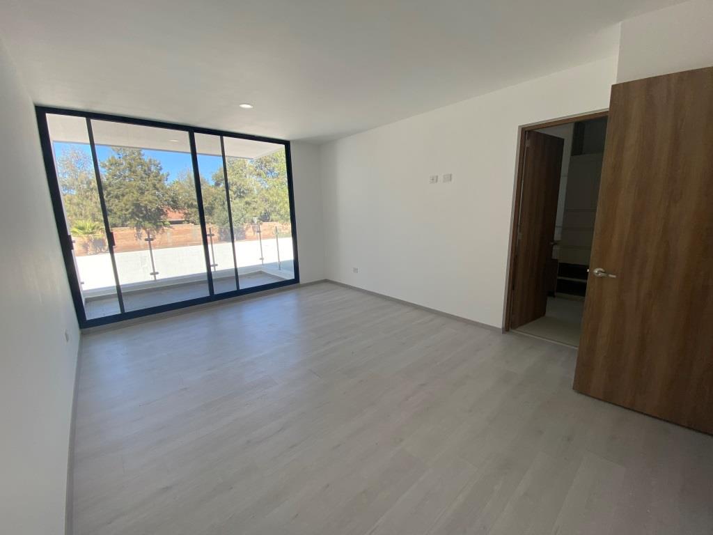 Casa nueva en esquina, excelente proyecto arquitectónico. 