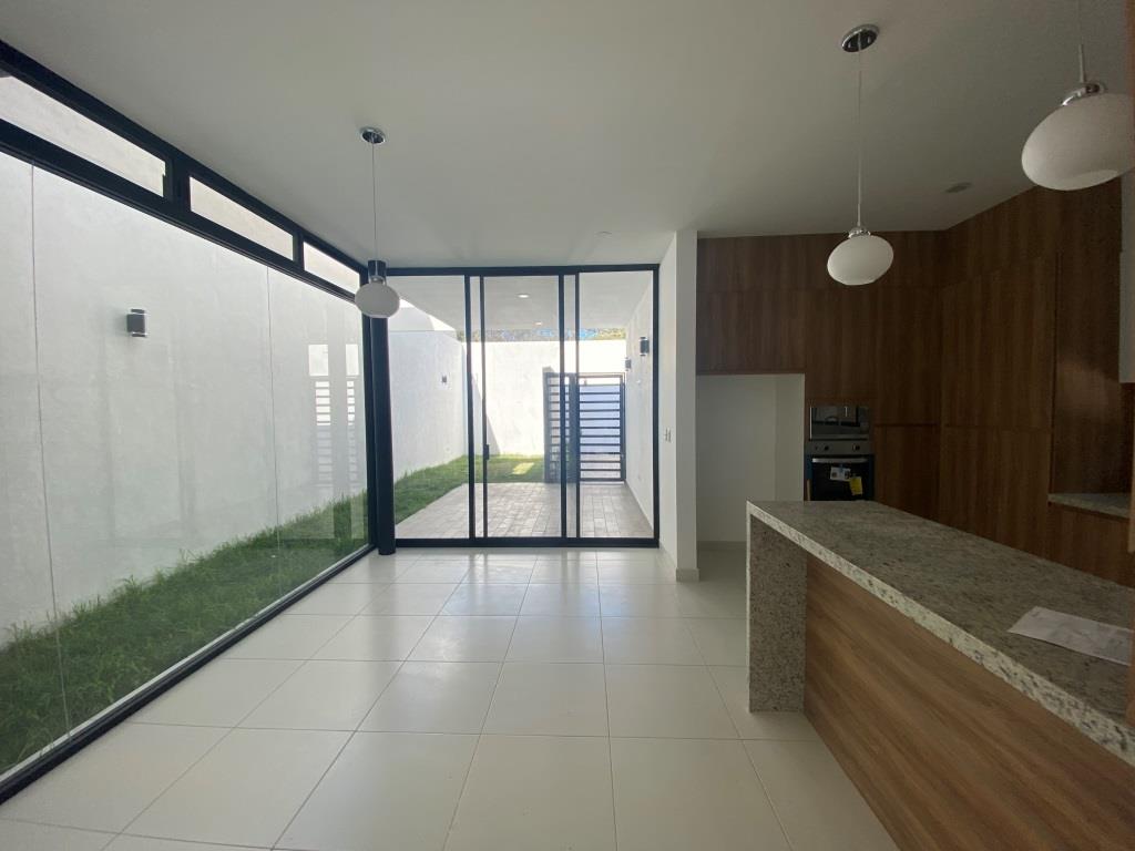 Casa nueva en esquina, excelente proyecto arquitectónico. 