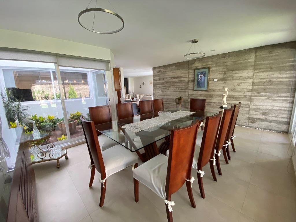 Casa como nueva dentro de exclusiva privada (12 casas)