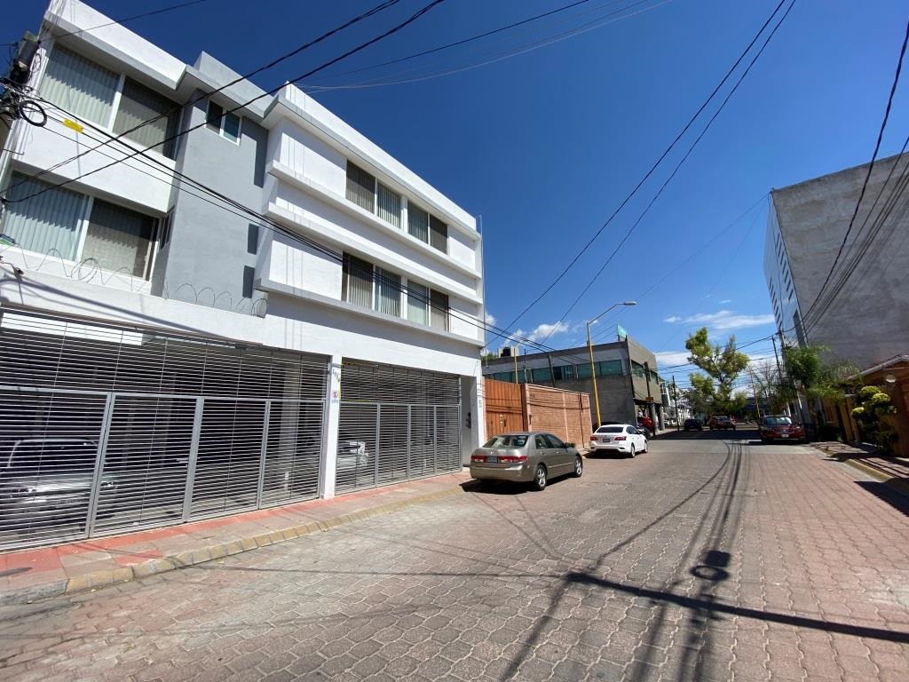 Edificio de departamentos en venta, zona norte.