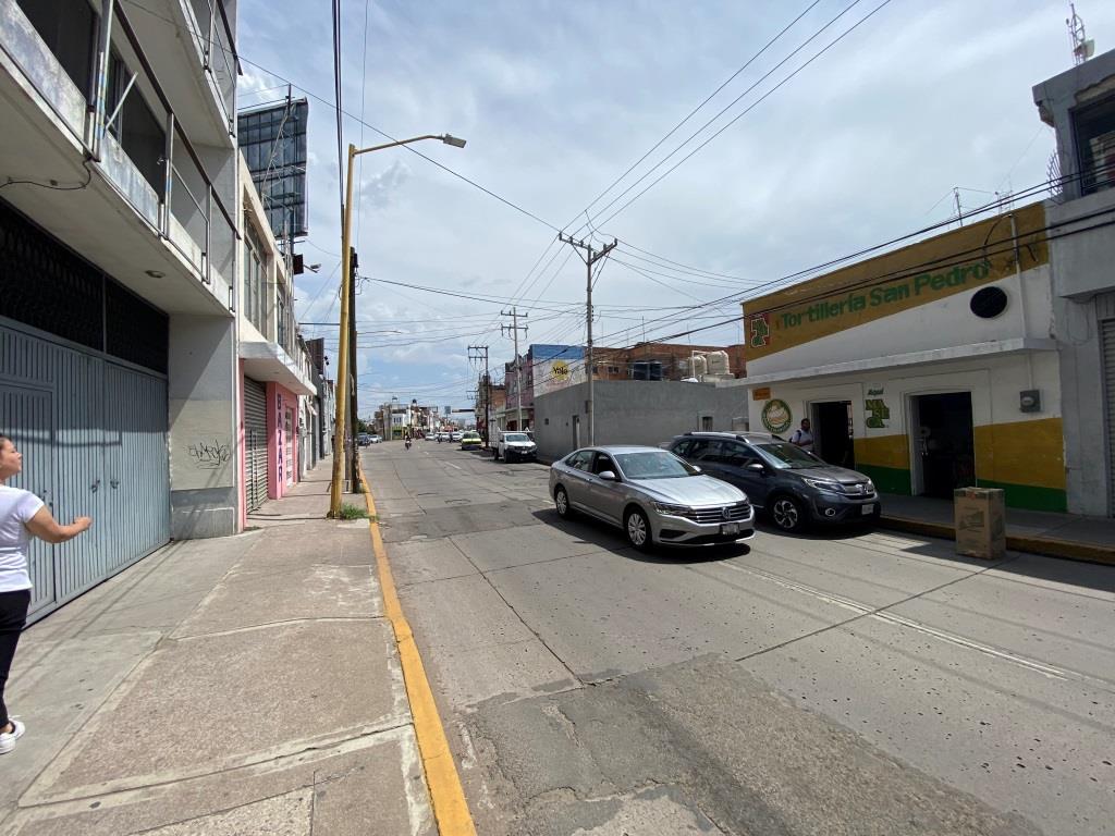 Edificio comercial zona centro (Sobre Jose Ma Chavez)