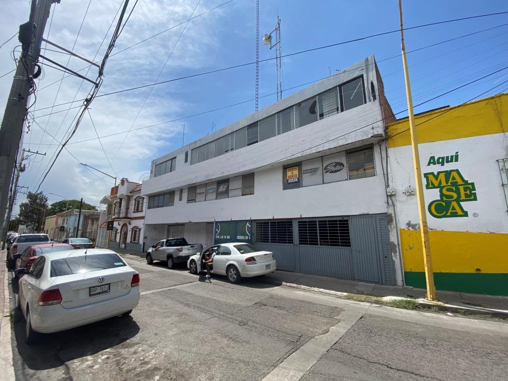 Edificio comercial zona centro (Sobre Jose Ma Chavez)