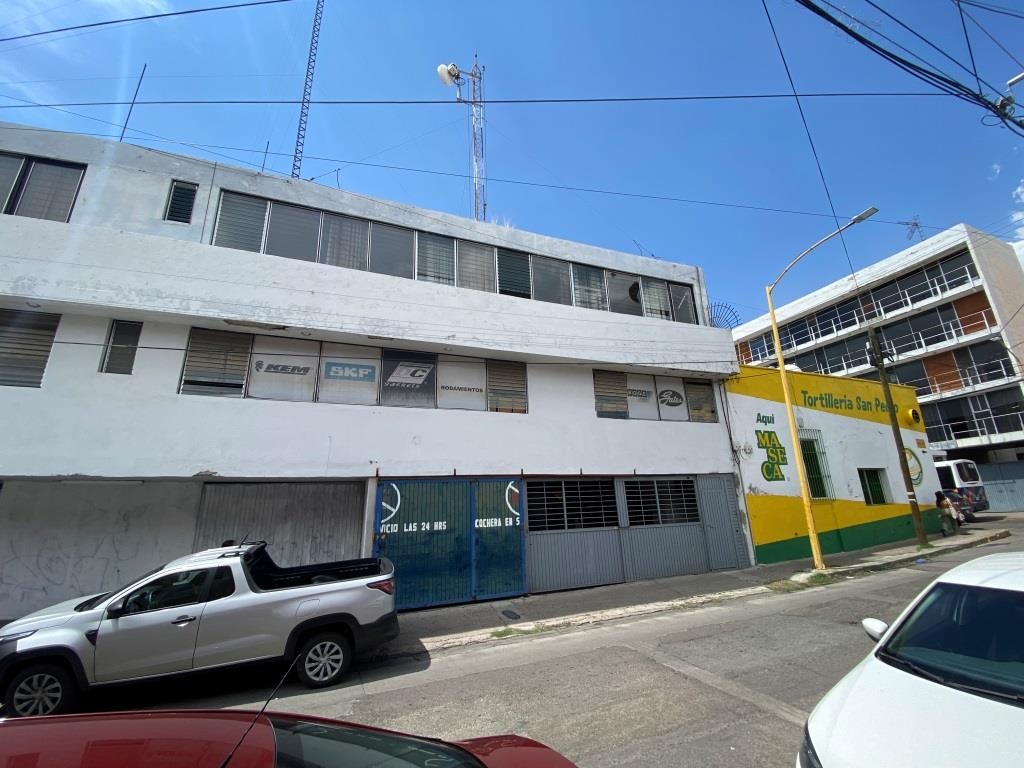 Edificio comercial zona centro (Sobre Jose Ma Chavez)