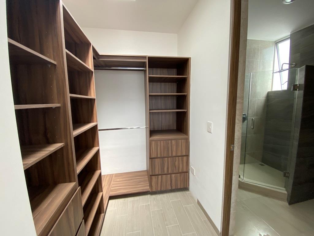 Casa nueva dentro de exclusiva privada (15 casas)