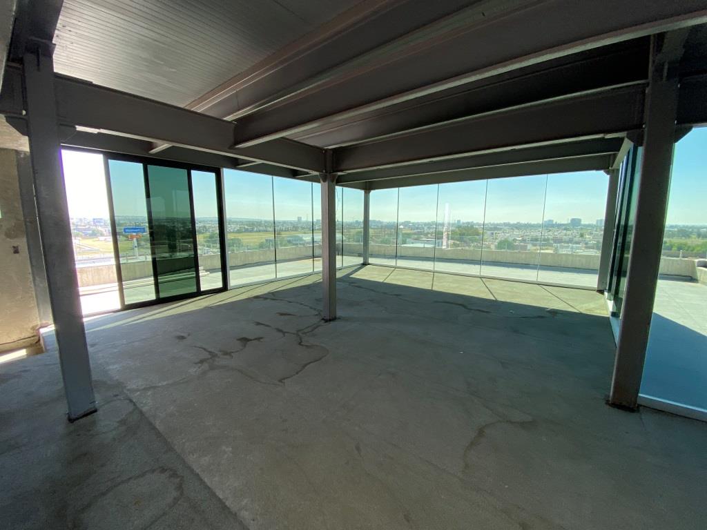 Exclusivo local comercial roof top zona norte