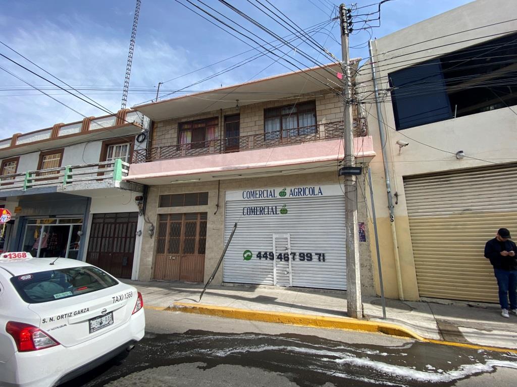 Finca comercial zona centro, casi esquina 5 de mayo