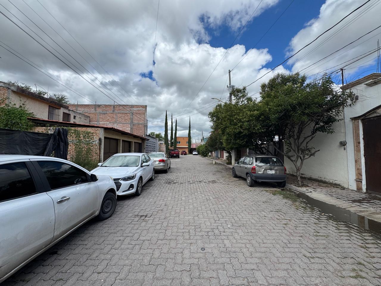 Terreno zona norte, dentro de cerrada.