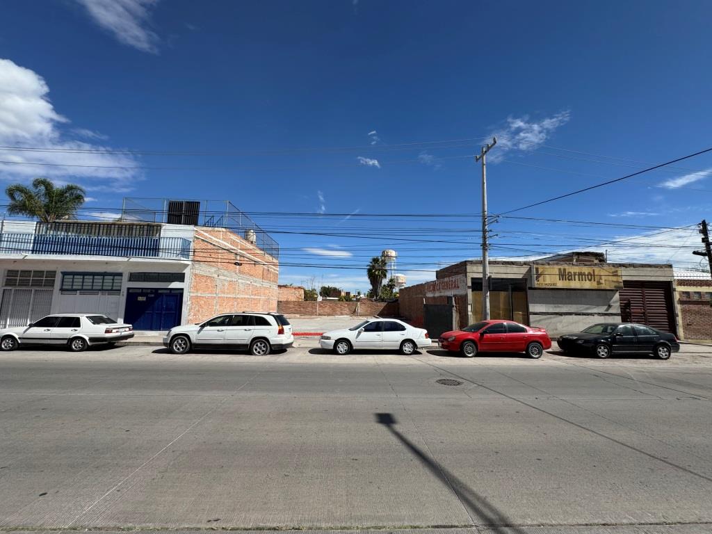 Terreno comercial zona pocitos