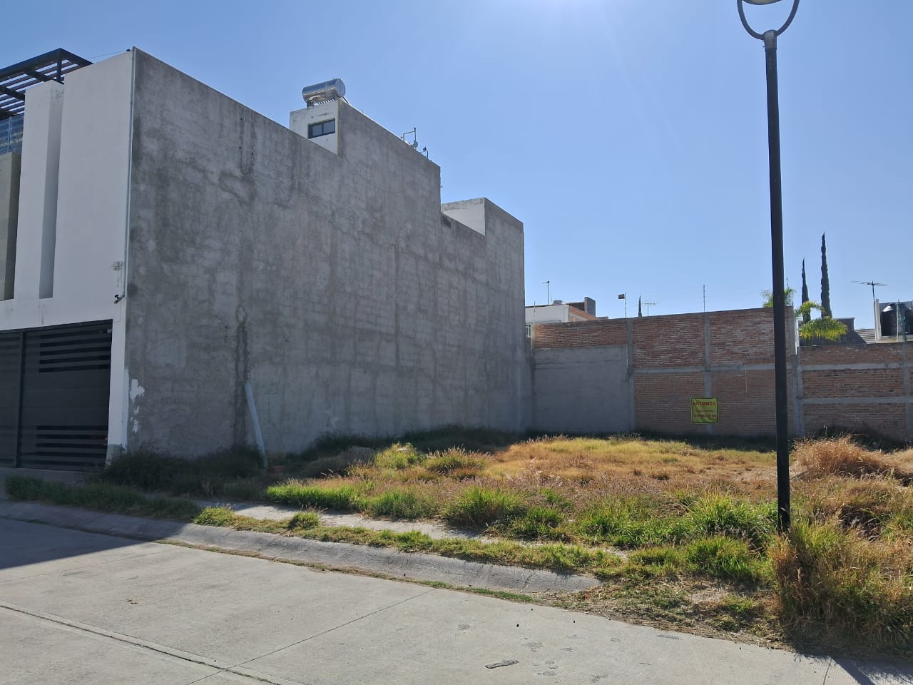 Terreno 200m2 zona poniente