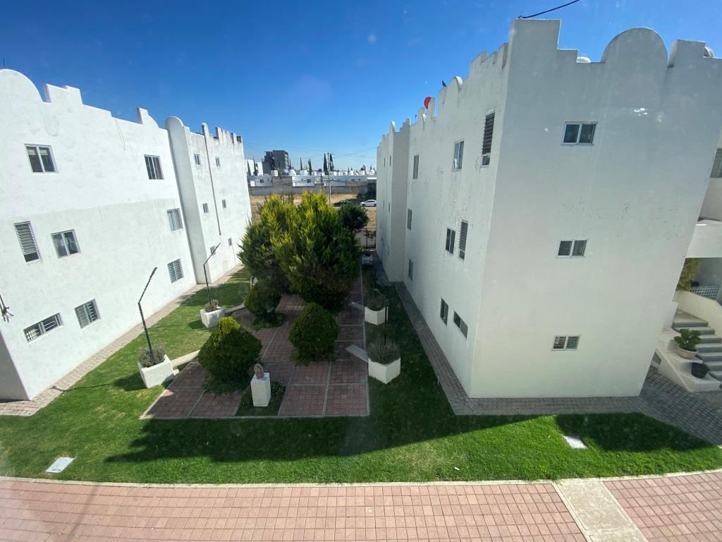 Departamento a unos metros de Colosio