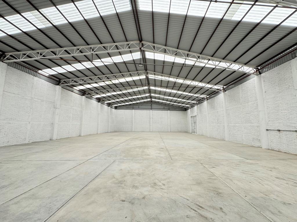 Nave industrial zona sur 800m2