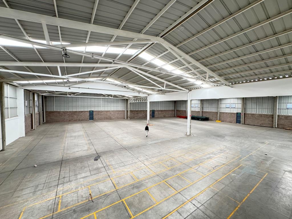 Nave industrial Zona norte 2,085m2