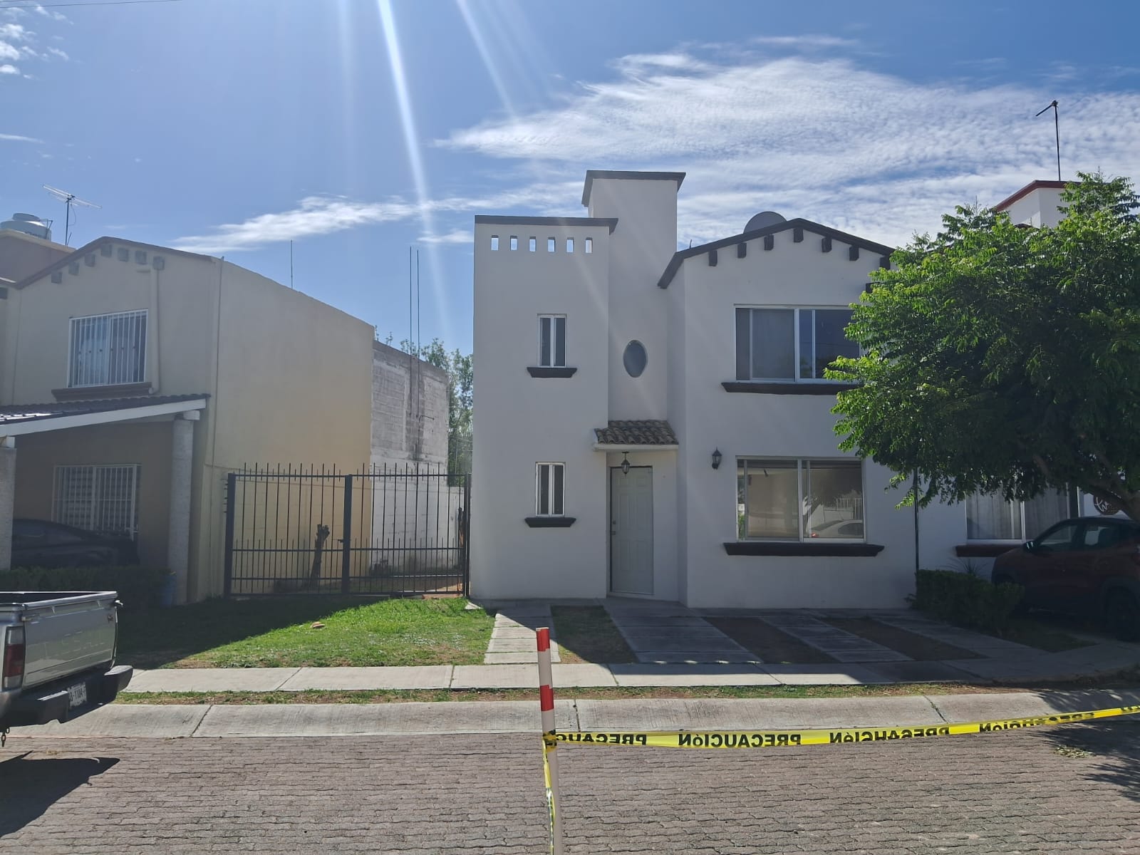Casa zona poniente, Fracc cerrado