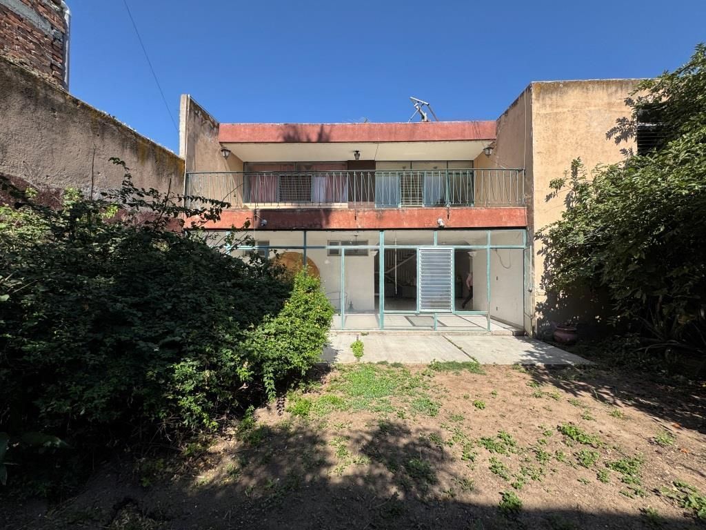CASA EN VENTA ZONA CENTRO