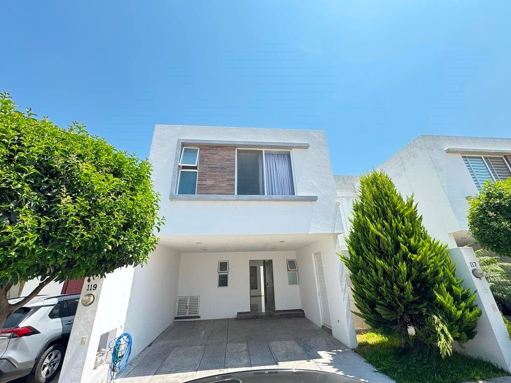 CASA EN VENTA FRACCIONAMIENTO PUNTA NORTE