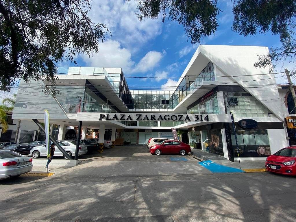 LOCAL EN RENTA PLAZA ZARAGOZA #314-1 PLANTA BAJA