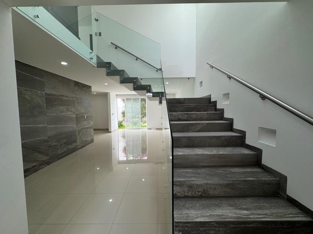 Casa en zona norte, dentro de exclusiva privada.